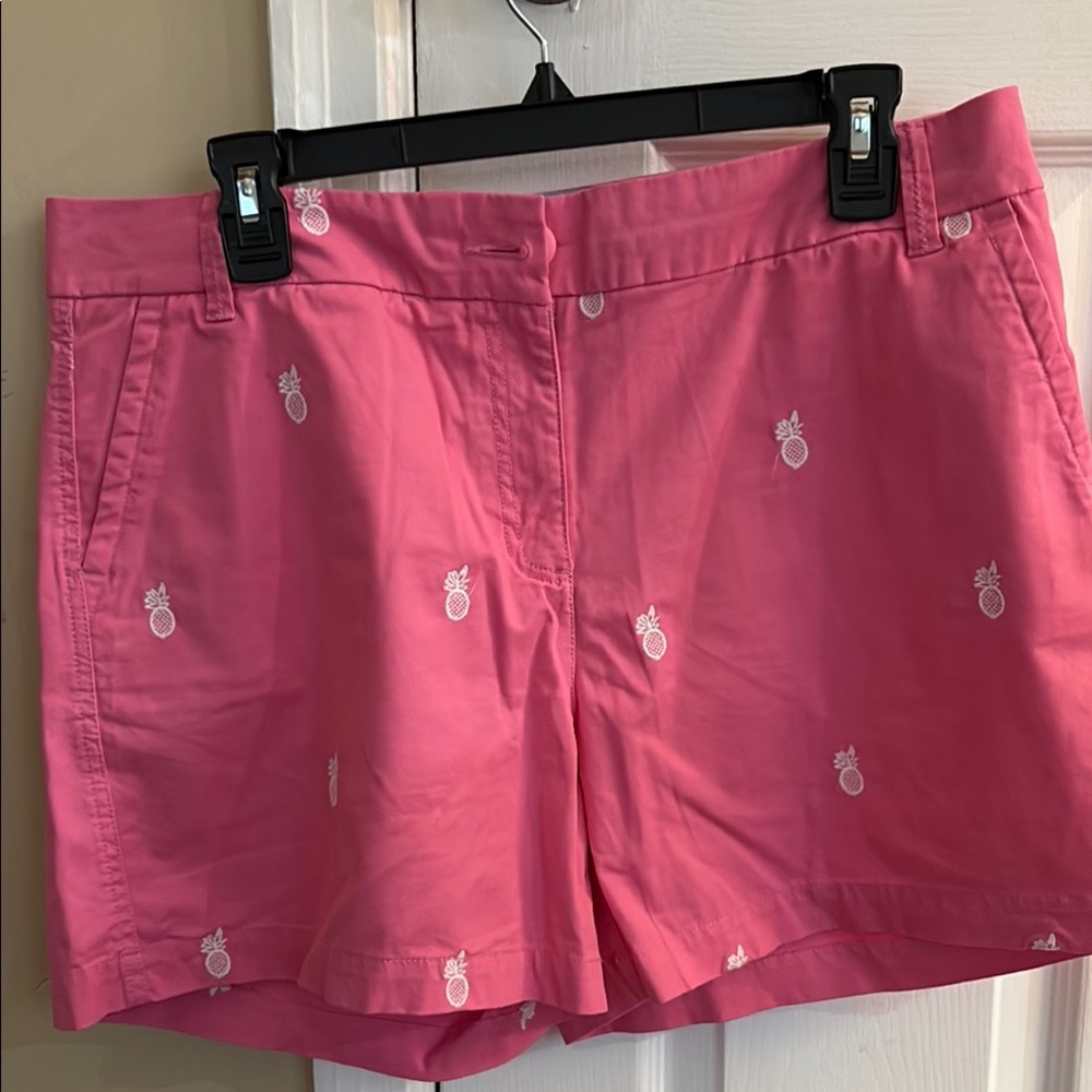 Crown & Ivy Pink Shorts with Embroidered Details
